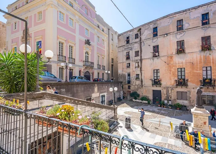 Splendida Vista Sulla Cattedrale - Wifi - Ac كالياري