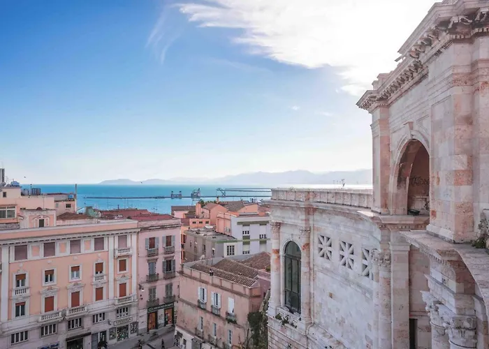 Splendida Vista Sulla Cattedrale - Wifi - Ac شقة كالياري